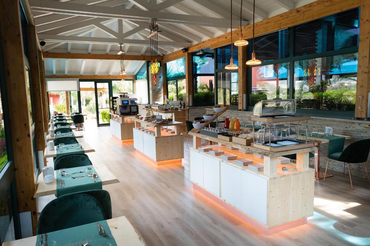 Villa Caribe Resort & Spa Spigno Saturnia ภายนอก รูปภาพ