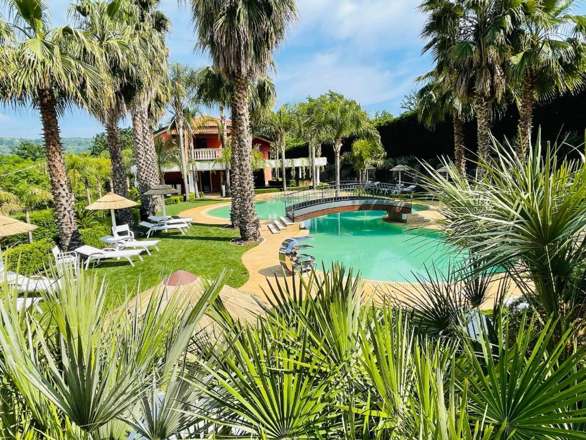 Villa Caribe Resort & Spa Spigno Saturnia ภายนอก รูปภาพ